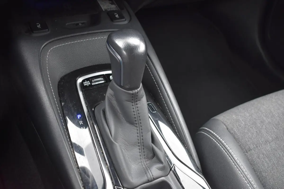 1.8 Hybrid Business Plus | Carplay | Stoelverwarming | Camera |