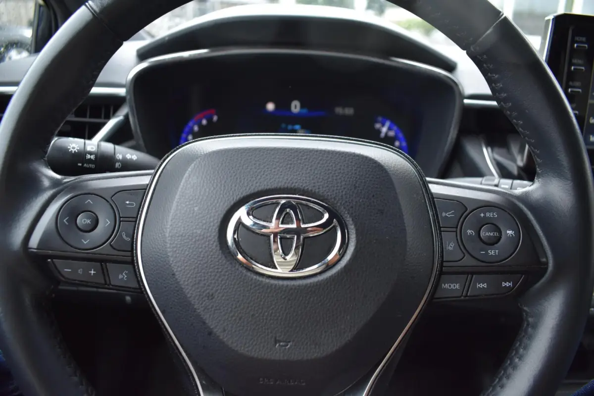 1.8 Hybrid Business Plus | Carplay | Stoelverwarming | Camera |