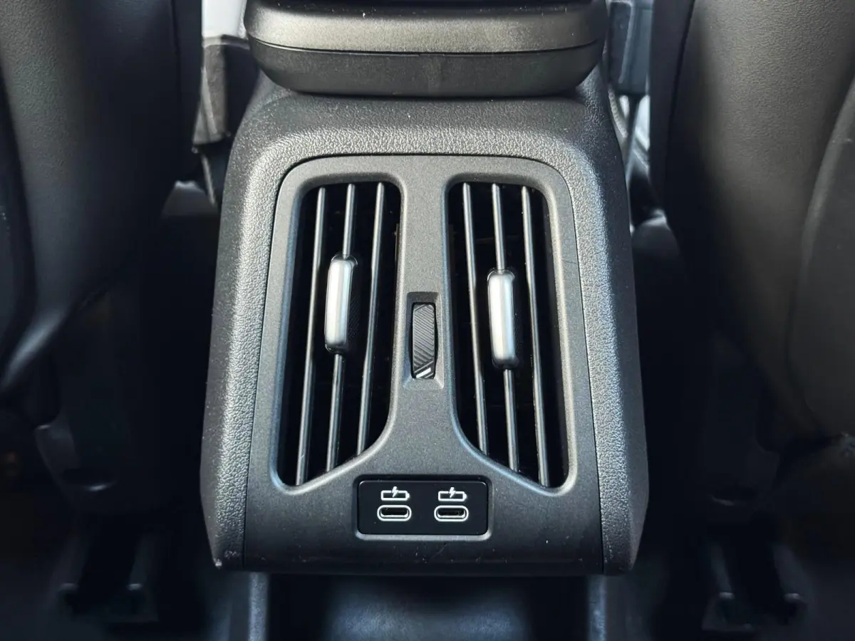 xDrive25e/ X-Line /Leder/Aut/Keyless /Camera/Cruise/Carplay