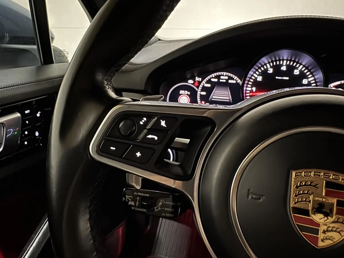 3.0 Pano Chrono Burmester 360° Nachtzicht ACC NAP