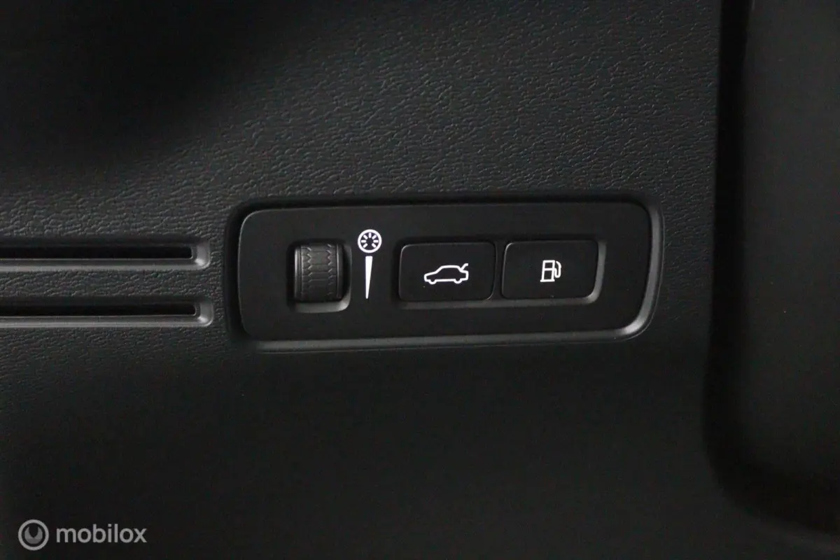 1.5 T5 Plug-in Hybrid Ultimate Dark | Pano | 360° | Harman Kardon | Adapt. Cruise | Keyless