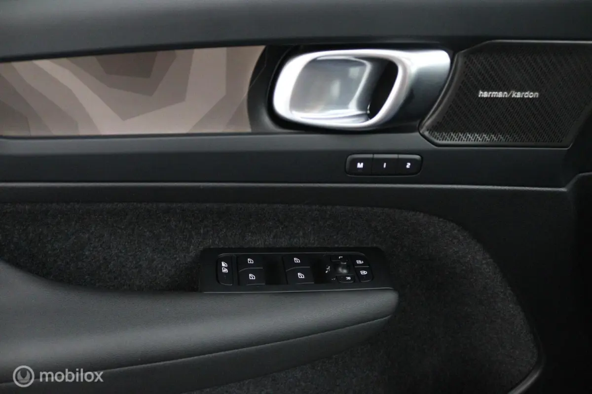 1.5 T5 Plug-in Hybrid Ultimate Dark | Pano | 360° | Harman Kardon | Adapt. Cruise | Keyless