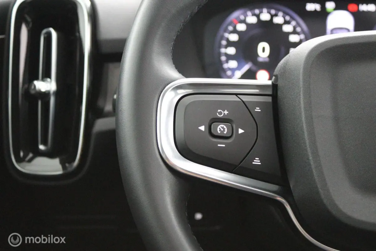 1.5 T5 Plug-in Hybrid Ultimate Dark | Pano | 360° | Harman Kardon | Adapt. Cruise | Keyless