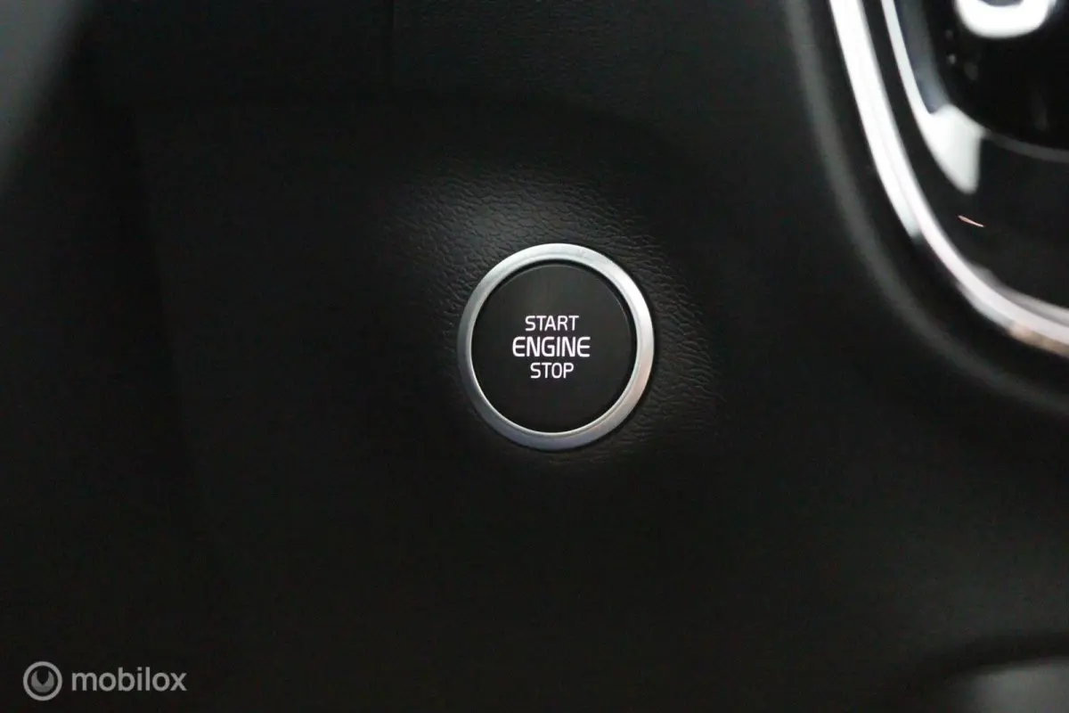 1.5 T5 Plug-in Hybrid Ultimate Dark | Pano | 360° | Harman Kardon | Adapt. Cruise | Keyless