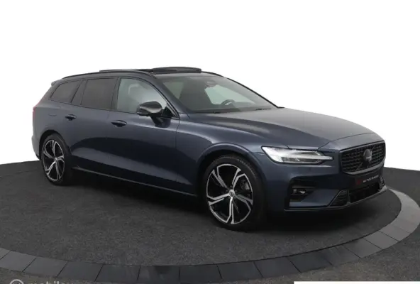 2.0 B4 Ultra Dark | Pano | 360° | Harman Kardon | Adapt. Cruise | HUD | Keyless