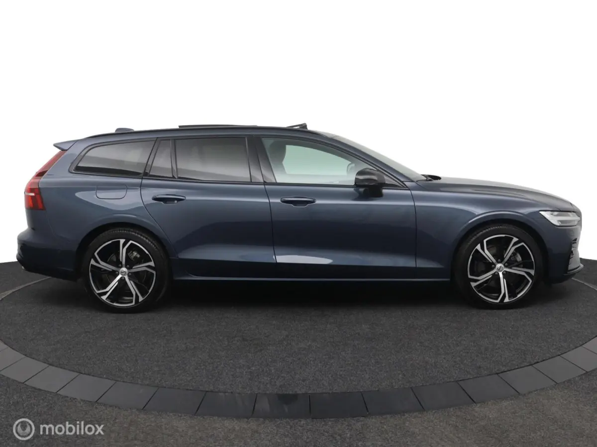 2.0 B4 Ultra Dark | Pano | 360° | Harman Kardon | Adapt. Cruise | HUD | Keyless