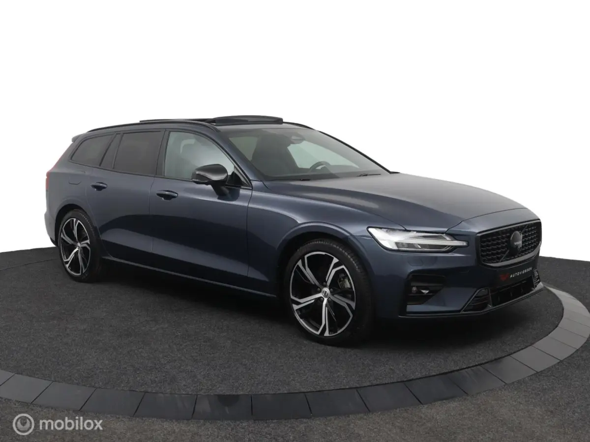 2.0 B4 Ultra Dark | Pano | 360° | Harman Kardon | Adapt. Cruise | HUD | Keyless
