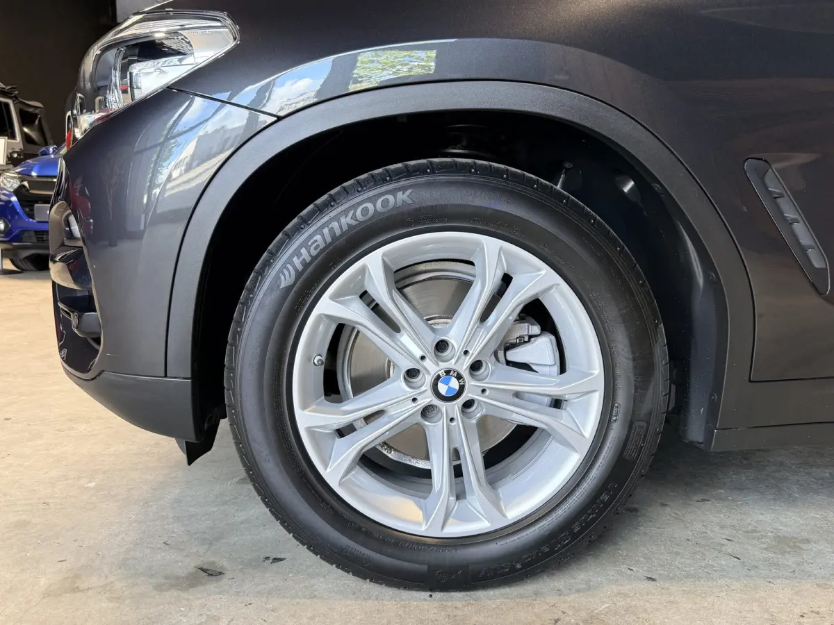 xDrive20i High Executive Launch Edition