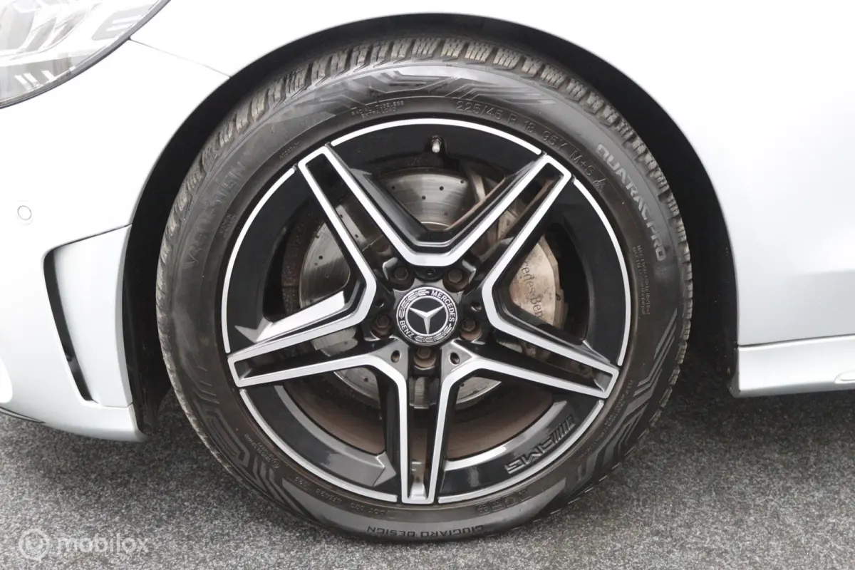 180 Business Solution AMG | Pano | Elektrische kofferklep | AMG | Cruisecontrol