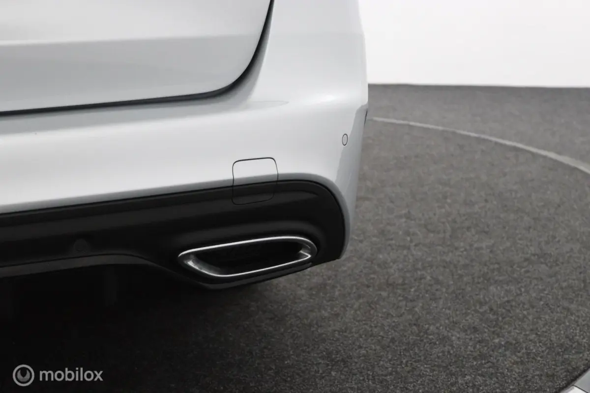 180 Business Solution AMG | Pano | Elektrische kofferklep | AMG | Cruisecontrol