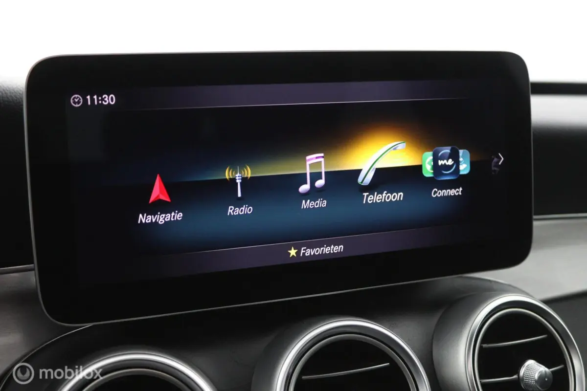 180 Business Solution AMG | Pano | Elektrische kofferklep | AMG | Cruisecontrol