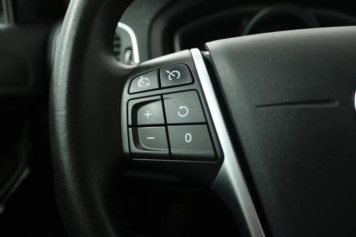 1.5 T3 Dynamic Edition (PANORAMADAK, STOELVERWARMING, CAMERA, NAVIGATIE, PARKEERSENSOREN)
