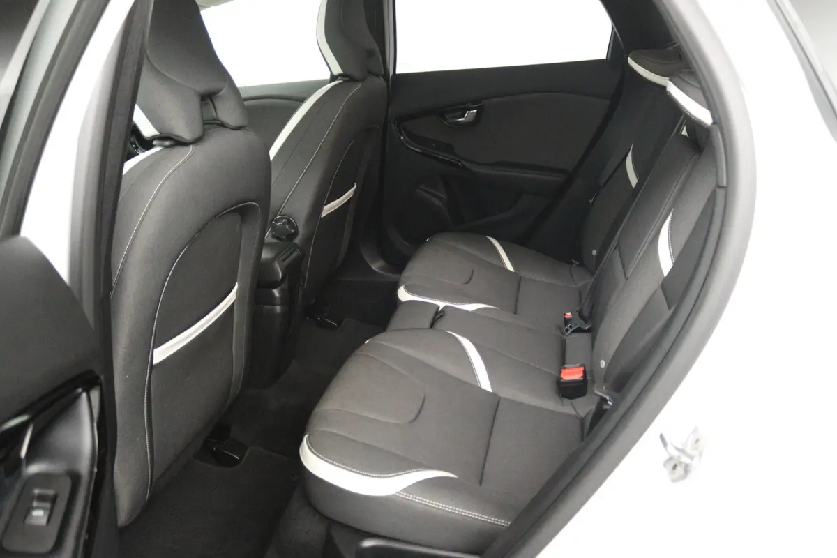 1.5 T3 Dynamic Edition (PANORAMADAK, STOELVERWARMING, CAMERA, NAVIGATIE, PARKEERSENSOREN)