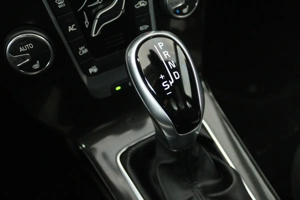 1.5 T3 Dynamic Edition (PANORAMADAK, STOELVERWARMING, CAMERA, NAVIGATIE, PARKEERSENSOREN)