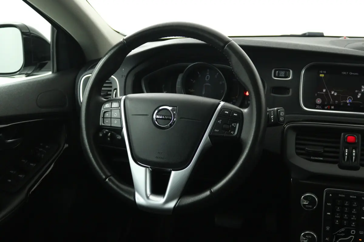 1.5 T3 Dynamic Edition (PANORAMADAK, STOELVERWARMING, CAMERA, NAVIGATIE, PARKEERSENSOREN)
