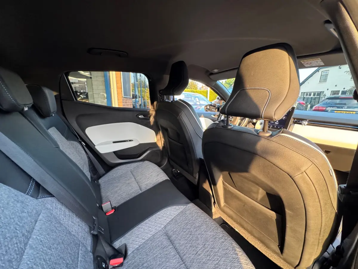 1.6 E-Tech Hybrid 140 R.S. Line AUT NAVI NAP