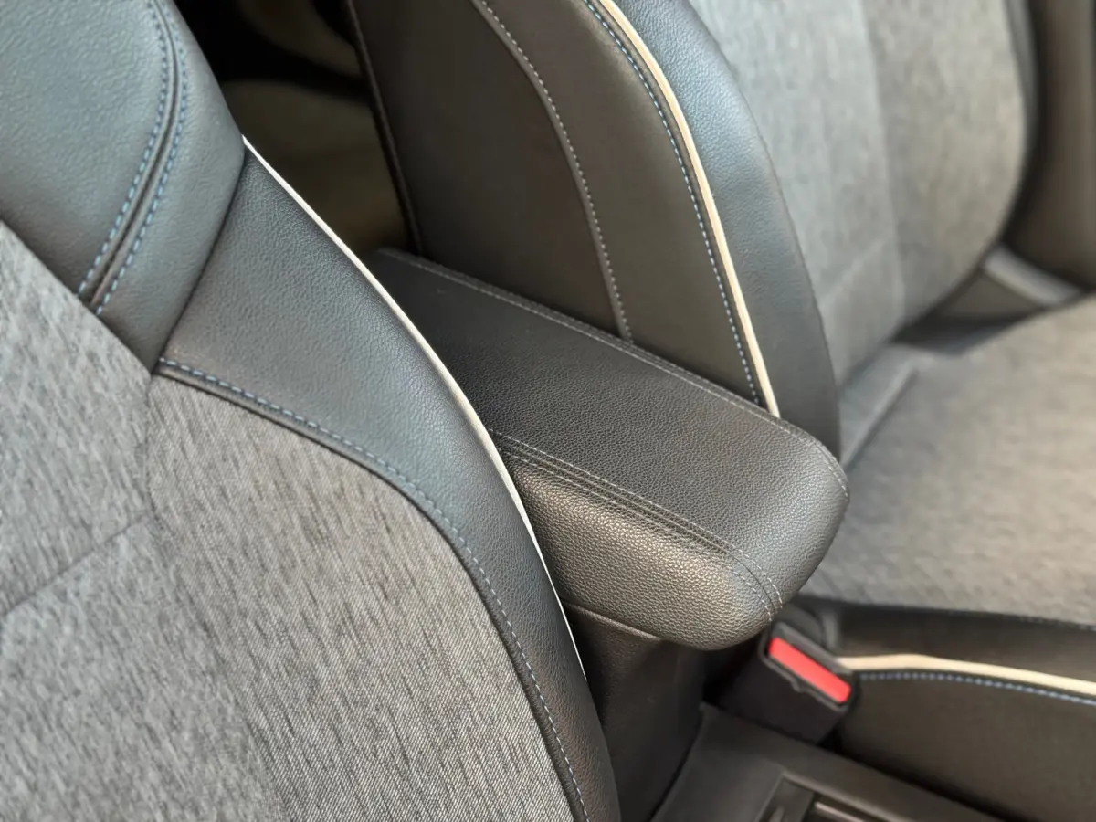 1.6 E-Tech Hybrid 140 R.S. Line AUT NAVI NAP