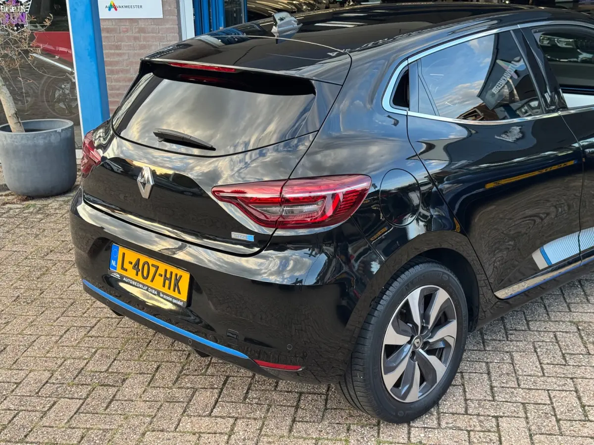 1.6 E-Tech Hybrid 140 R.S. Line AUT NAVI NAP