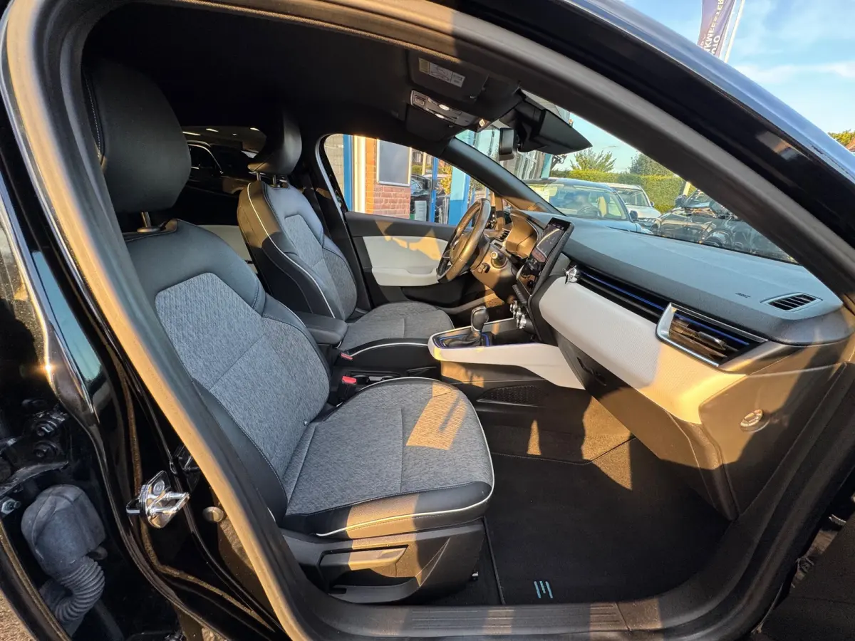 1.6 E-Tech Hybrid 140 R.S. Line AUT NAVI NAP