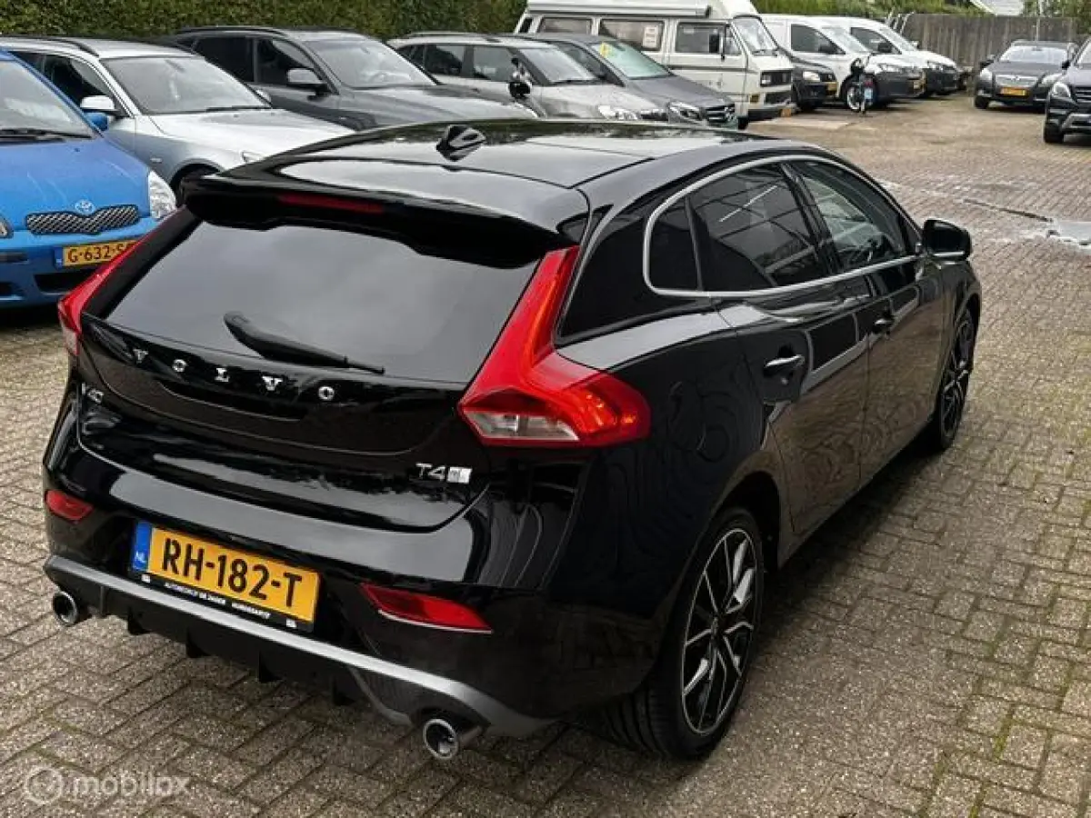 2.0 T4 R-Design / Panoramadak / Vol leder