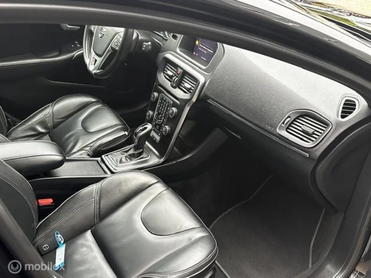 2.0 T4 R-Design / Panoramadak / Vol leder