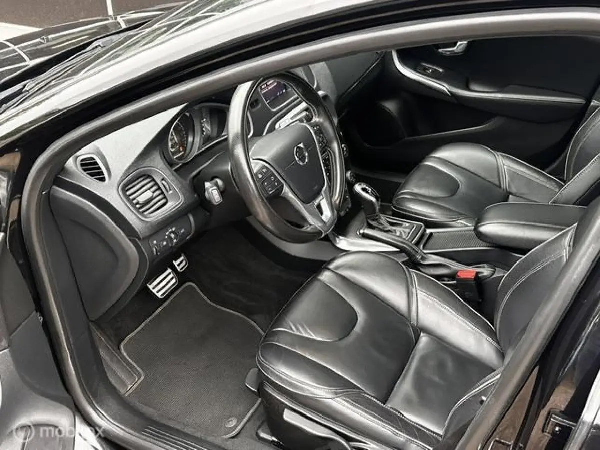 2.0 T4 R-Design / Panoramadak / Vol leder