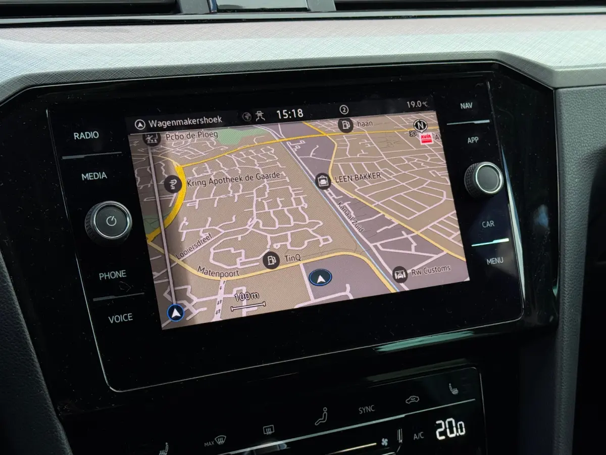 1.4 TSI PHEV GTE Business | Navigatie | Carplay | Camera | Elek. Stoel | Massage | Stoelverwarming | Adaptieve Cruise | | Achterbank in delen neerklapbaar | Achteruitrijcamera | Achteruitrij