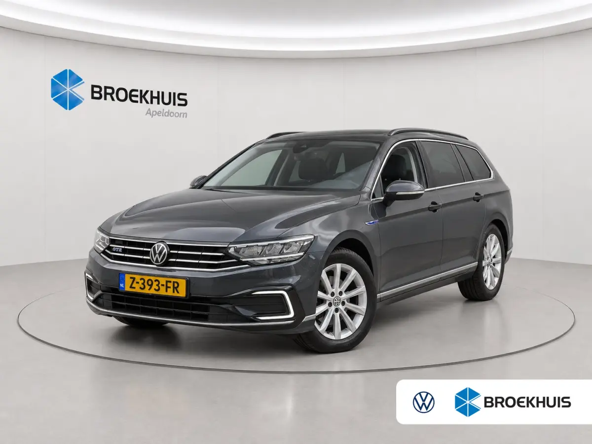 1.4 TSI PHEV GTE Business | Navigatie | Carplay | Camera | Elek. Stoel | Massage | Stoelverwarming | Adaptieve Cruise | | Achterbank in delen neerklapbaar | Achteruitrijcamera | Achteruitrij