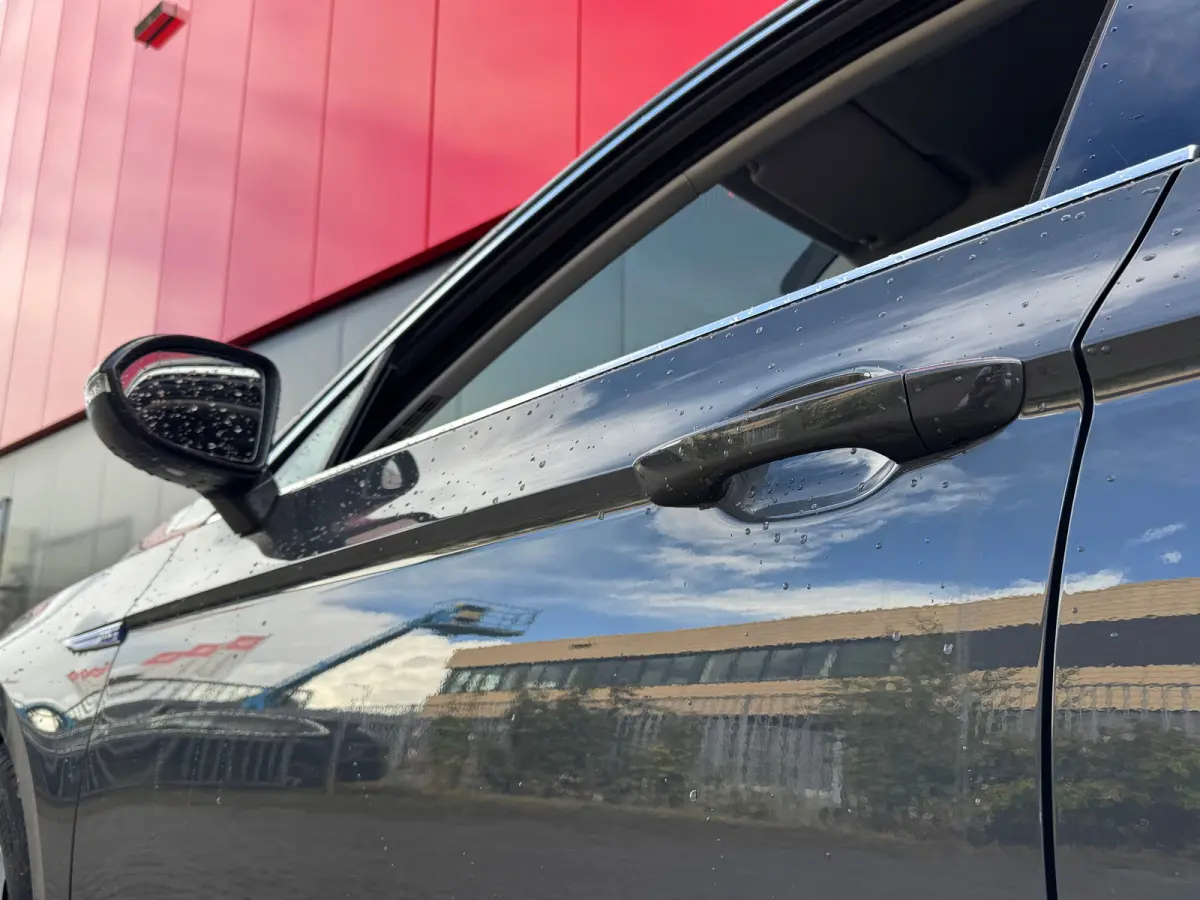 1.4 TSI PHEV GTE Business | Navigatie | Carplay | Camera | Elek. Stoel | Massage | Stoelverwarming | Adaptieve Cruise | | Achterbank in delen neerklapbaar | Achteruitrijcamera | Achteruitrij