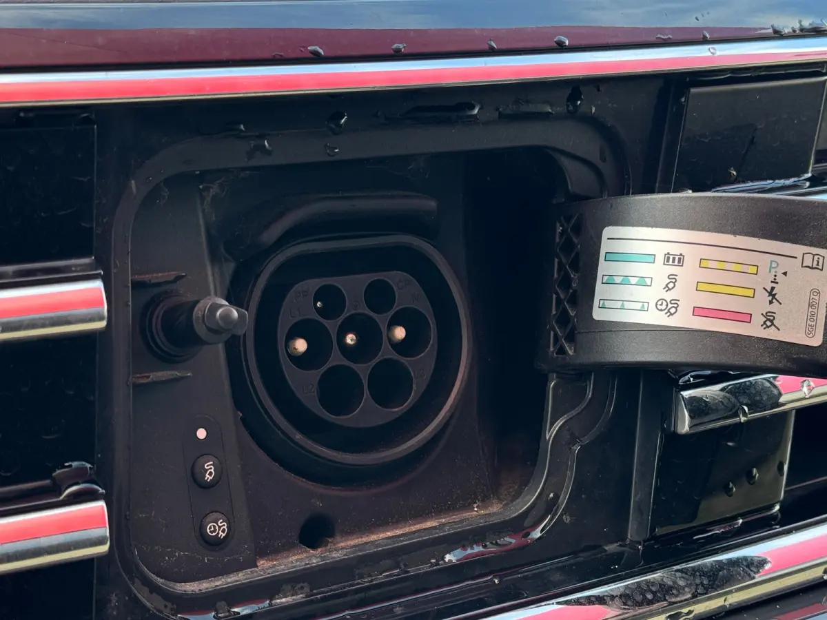 1.4 TSI PHEV GTE Business | Navigatie | Carplay | Camera | Elek. Stoel | Massage | Stoelverwarming | Adaptieve Cruise | | Achterbank in delen neerklapbaar | Achteruitrijcamera | Achteruitrij