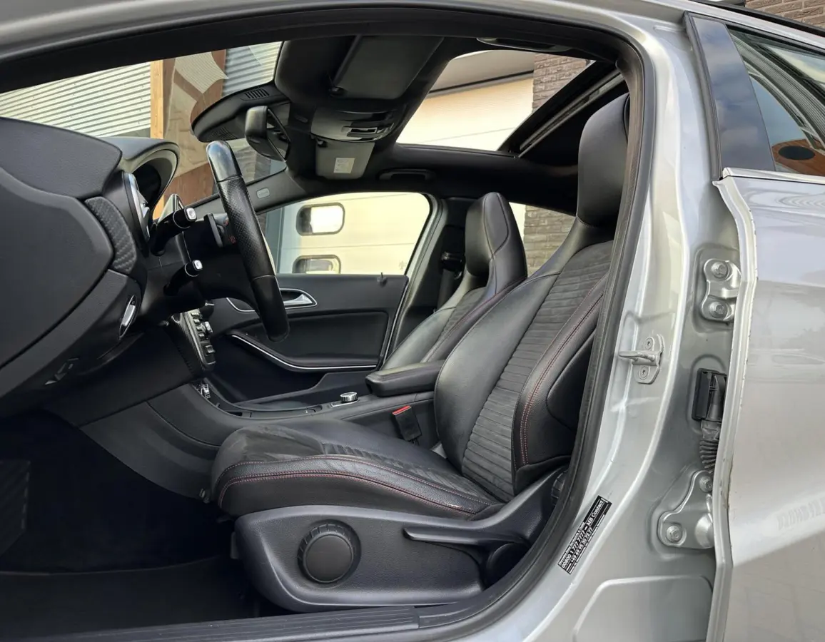 220 4matic AMG PANO/AUTOMAAT/STOELVW/XENON