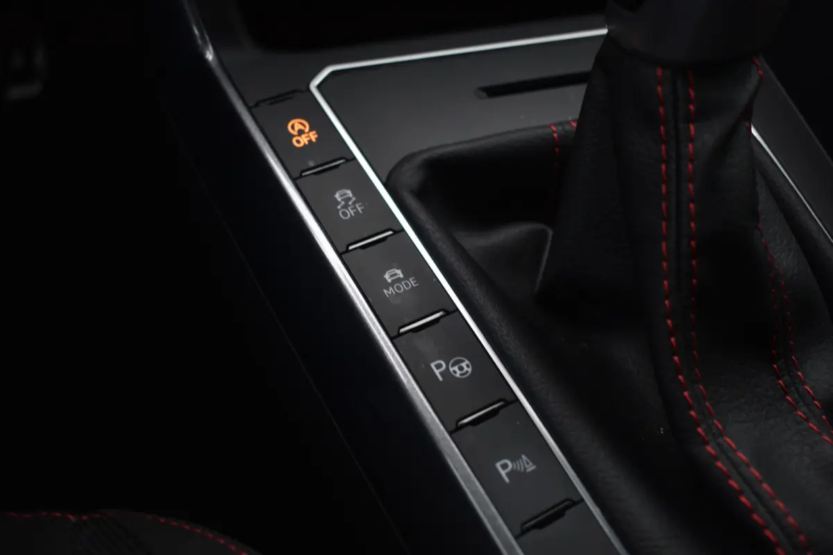 GTI 2.0 TSI 210PK DSG GTI-SPORT VIRTUAL/LED/CARPLAY