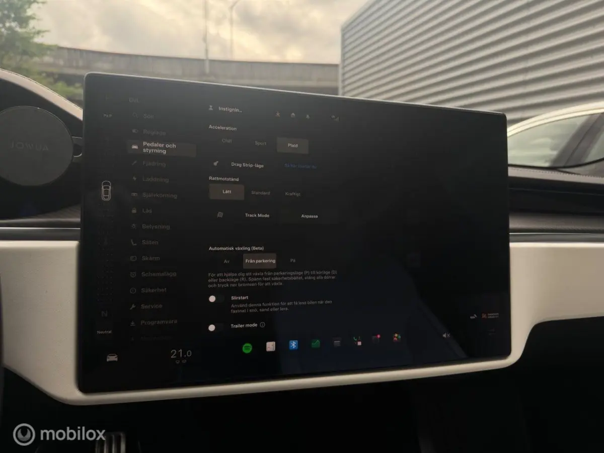 Plaid AWD 90 kWh FSD, Yoke, HW4