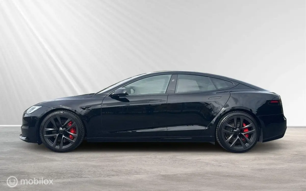 Plaid AWD 90 kWh FSD, Yoke, HW4