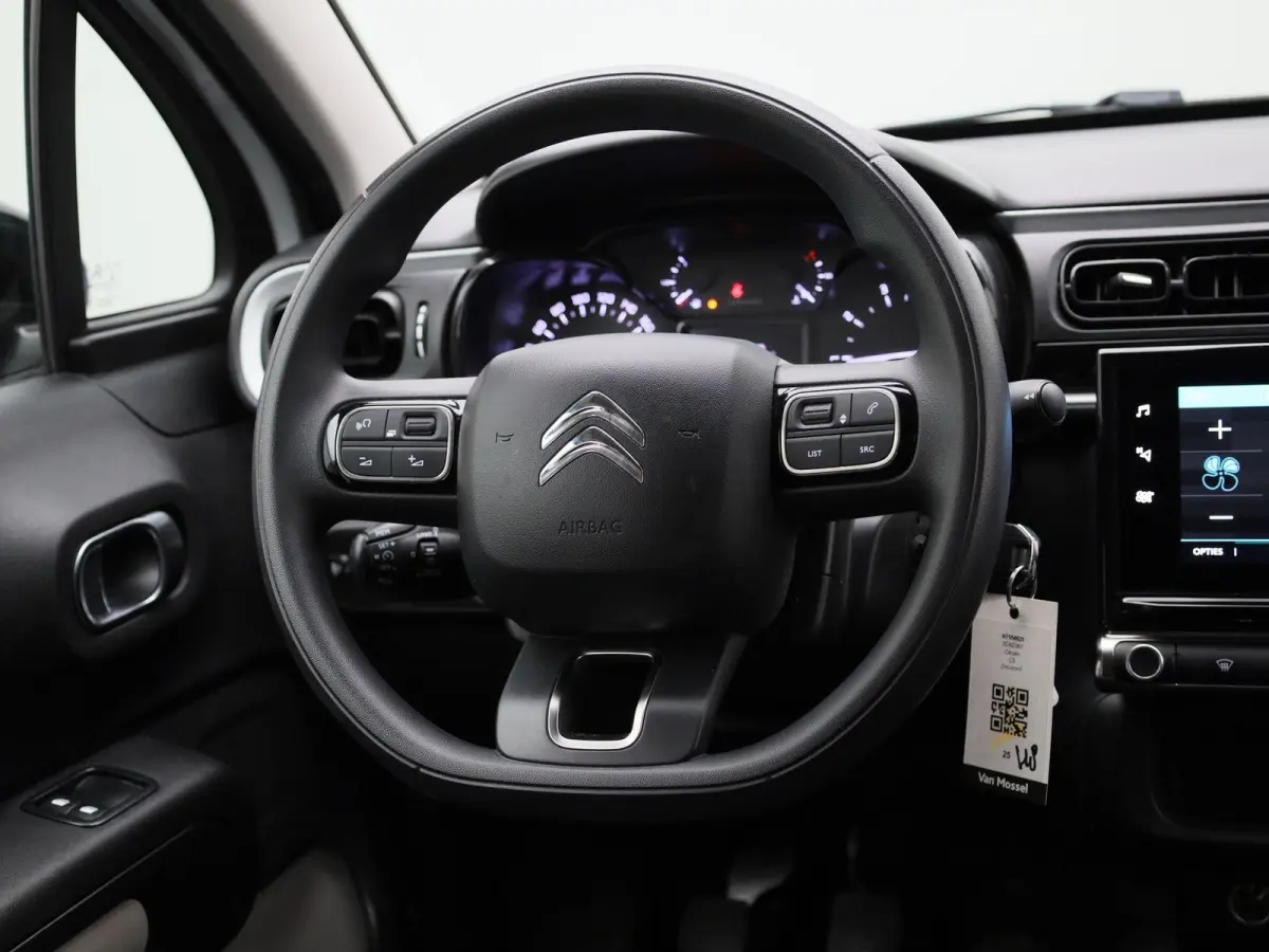 1.2 PureTech Feel | WORDT VERWACHT | APPLE CARPLAY | ANDROID AUTO | DAB RADIO | BLUETOOTH | CLIMATE CONTROL | CRUISE CONTROL | NAVIGATIE | LED DAGRIJVERLICHTING | GETINTE RUITEN | AIRCO |