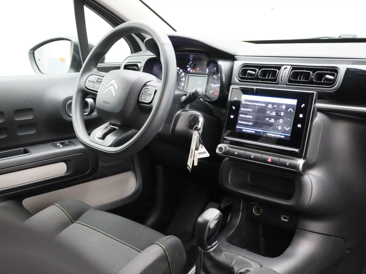 1.2 PureTech Feel | WORDT VERWACHT | APPLE CARPLAY | ANDROID AUTO | DAB RADIO | BLUETOOTH | CLIMATE CONTROL | CRUISE CONTROL | NAVIGATIE | LED DAGRIJVERLICHTING | GETINTE RUITEN | AIRCO |