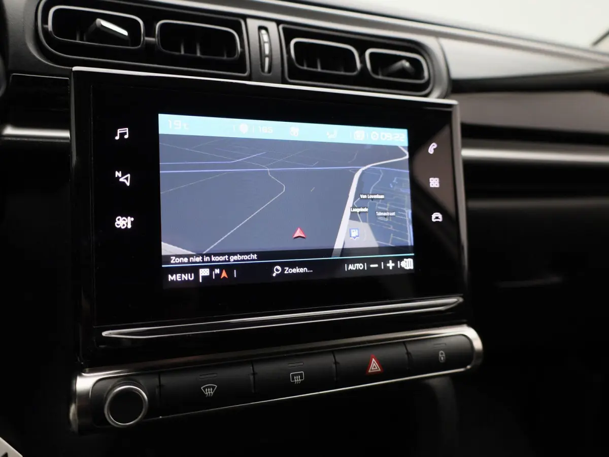 1.2 PureTech Feel | WORDT VERWACHT | APPLE CARPLAY | ANDROID AUTO | DAB RADIO | BLUETOOTH | CLIMATE CONTROL | CRUISE CONTROL | NAVIGATIE | LED DAGRIJVERLICHTING | GETINTE RUITEN | AIRCO |