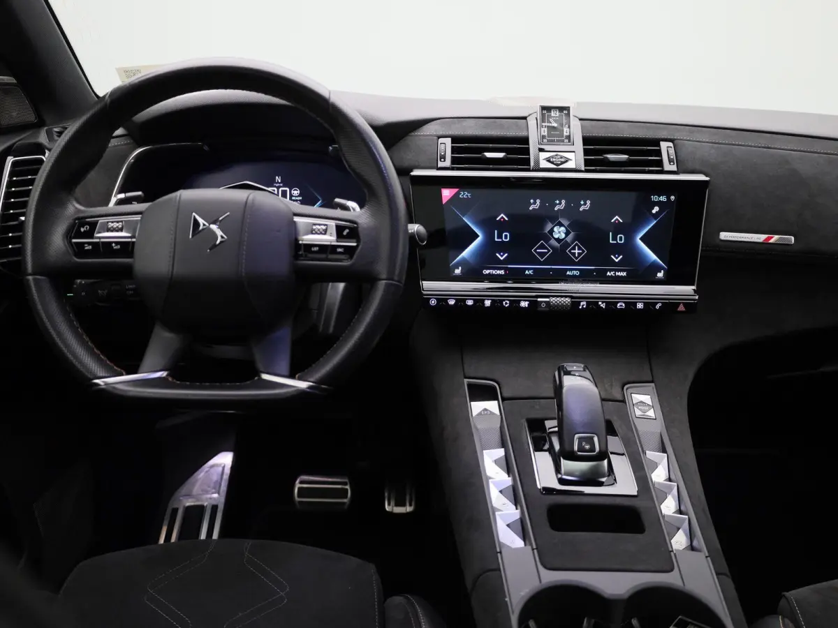 E-Tense Performance Line | WORDT VERWACHT |