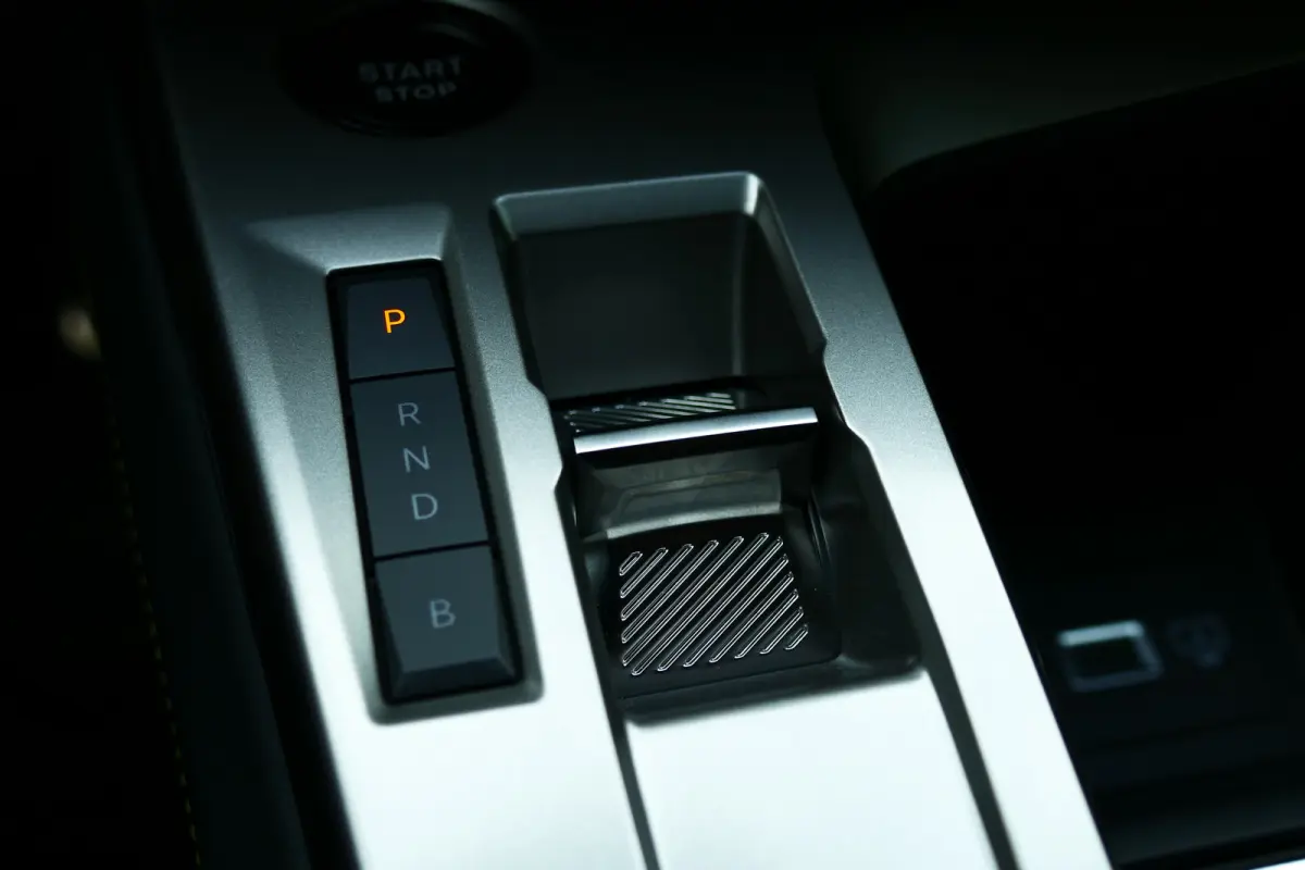GT | Bekleding Alcantara/kunstleder | Driver Sport Pack | Elektrische parkeerrem
