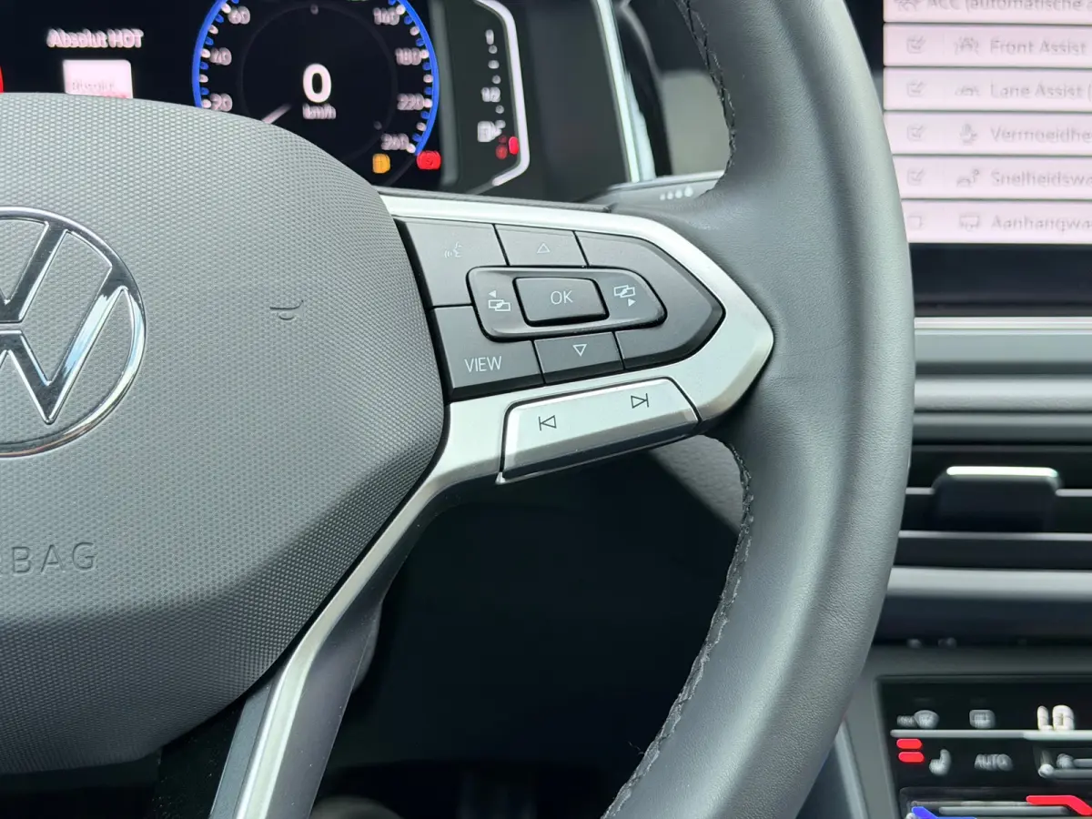 1.5 TSI R-Line Pano/Keylesa/Camera