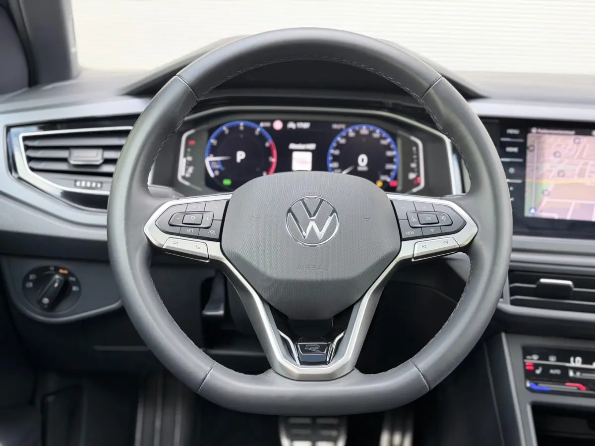 1.5 TSI R-Line Pano/Keylesa/Camera