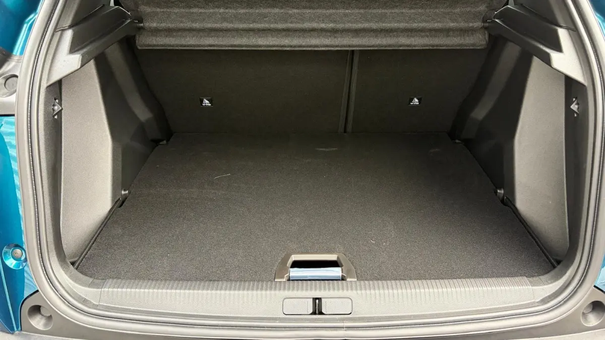 Allure | Active Safety Brake met camera en radar (automatisch noodremsysteem) met Distance Alert (waarschuwing dreigende aanrijding) | Advanced Active Safety Brake met camera en radar | Clim