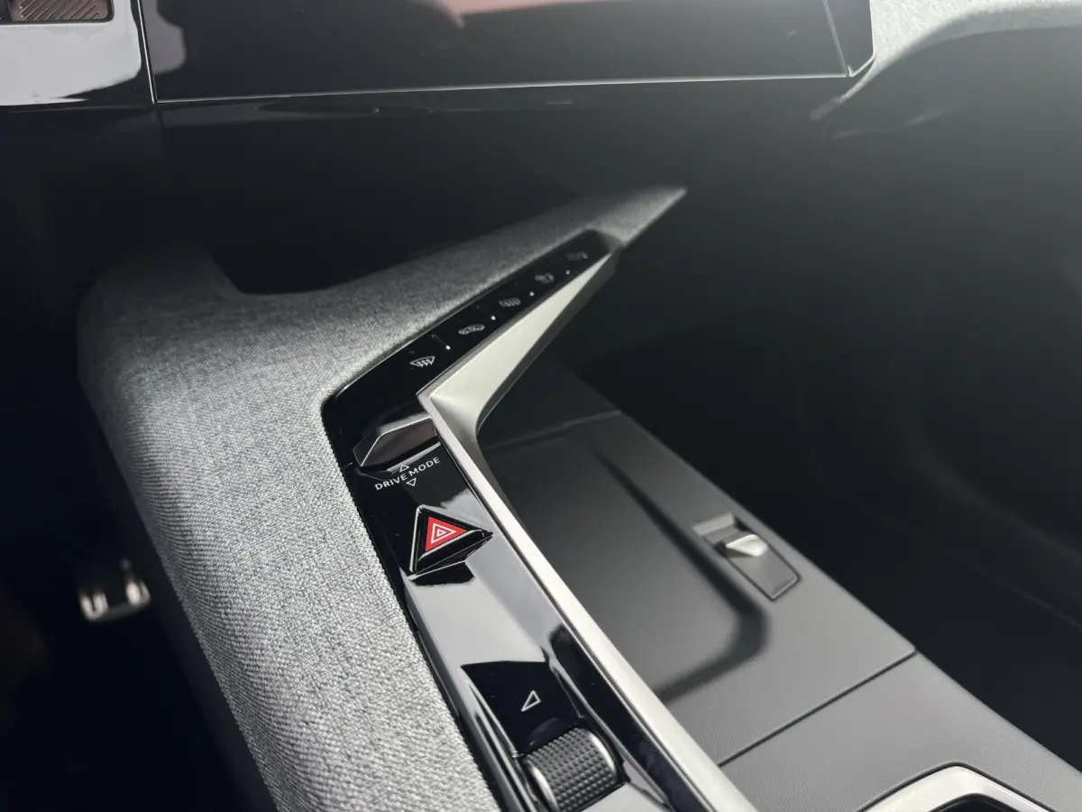 1.2 Hybrid 145 GT 7p | 360 Camera | Adaptieve Cruise Control | Stoelverwarming | Apple Carplay/Android Auto
