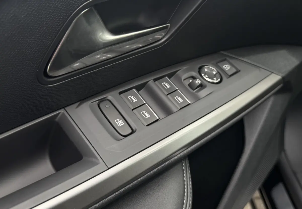 1.2 Hybrid 145 GT 7p | 360 Camera | Adaptieve Cruise Control | Stoelverwarming | Apple Carplay/Android Auto