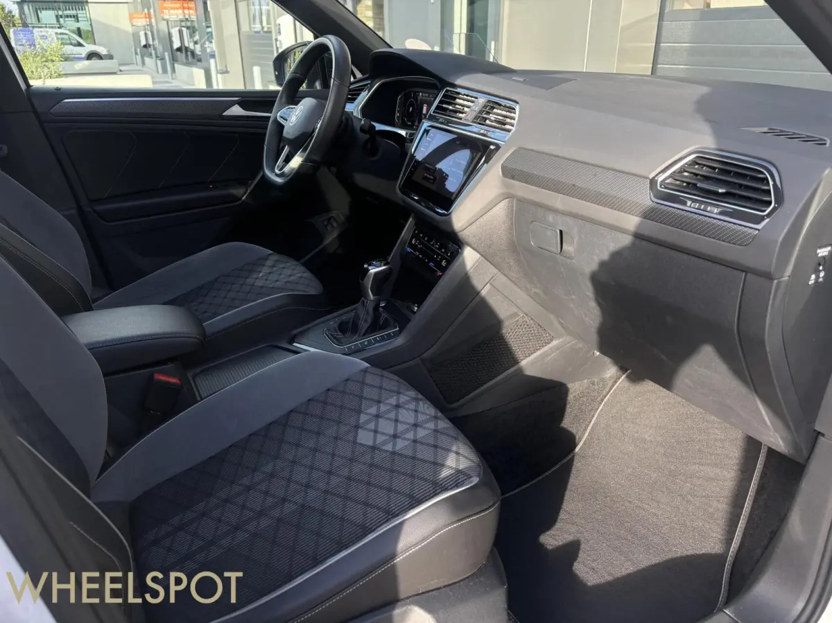 1.4 TSI eHybrid R-Line|HEADUP|PANO|Carplay