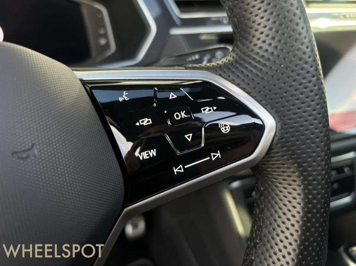 1.4 TSI eHybrid R-Line|HEADUP|PANO|Carplay