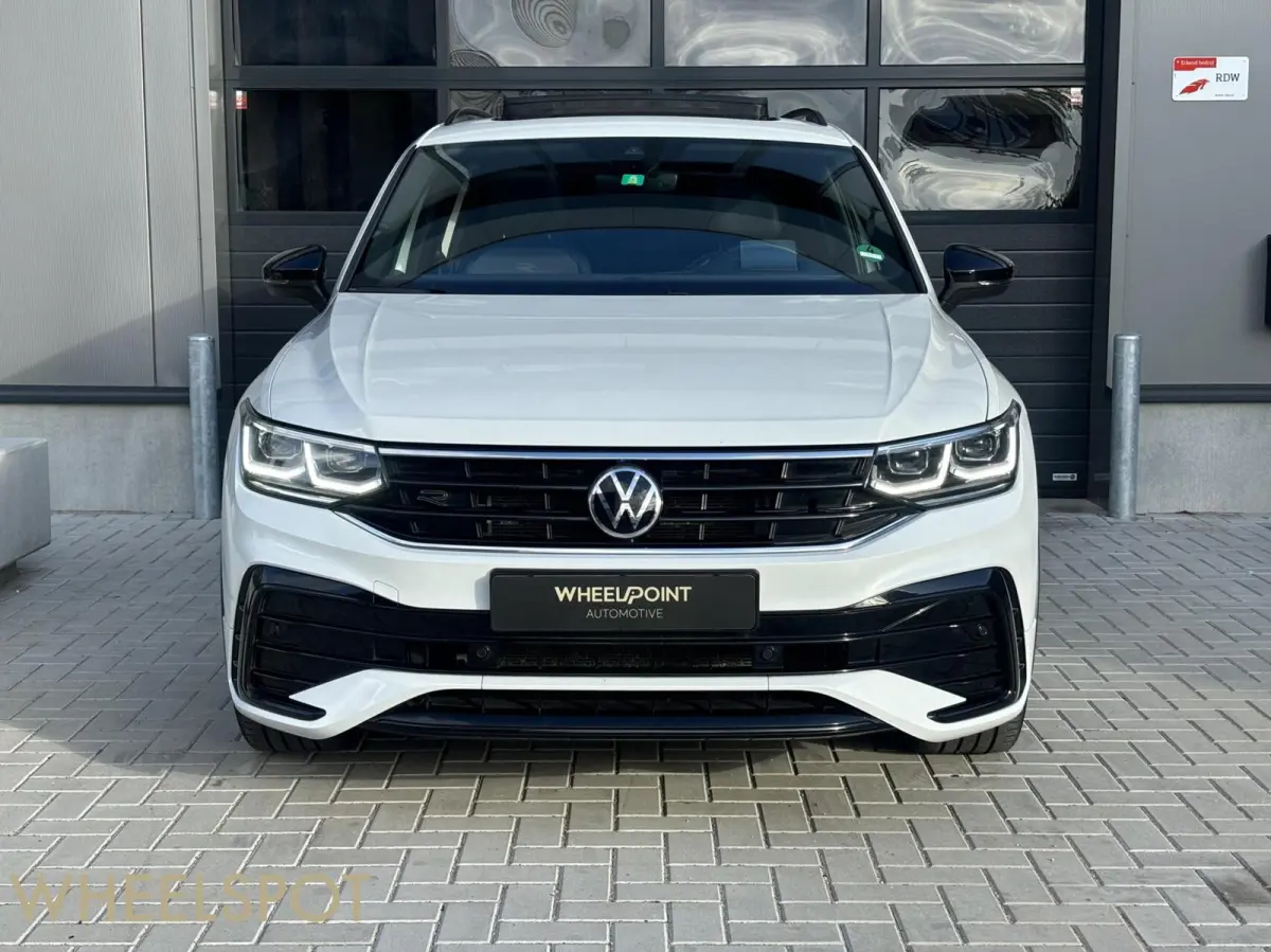 1.4 TSI eHybrid R-Line|HEADUP|PANO|Carplay
