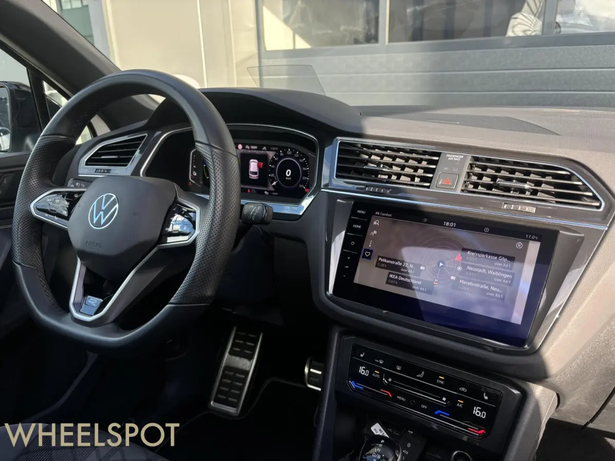 1.4 TSI eHybrid R-Line|HEADUP|PANO|Carplay