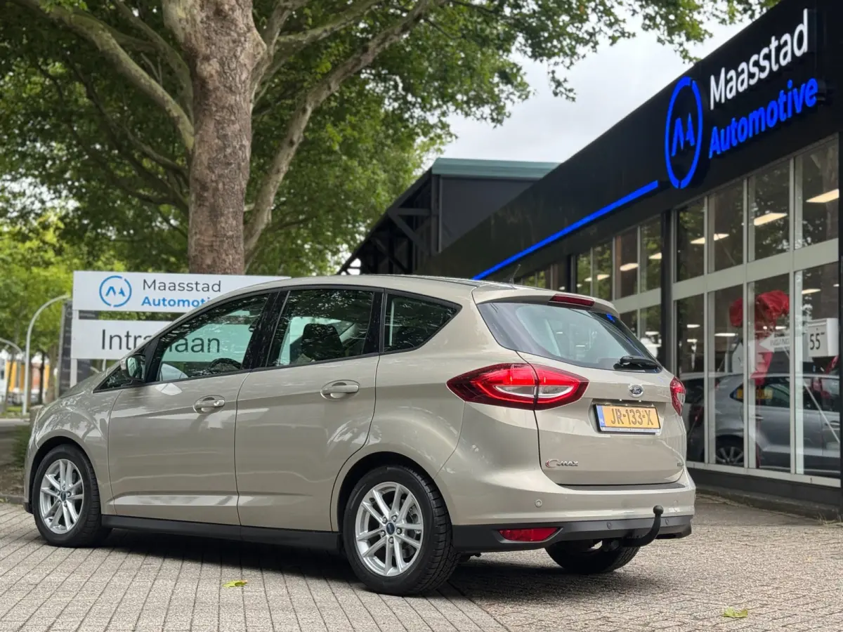 1.0 Titanium Facelift Airco Cruise Luxe uitvoering NWE APK