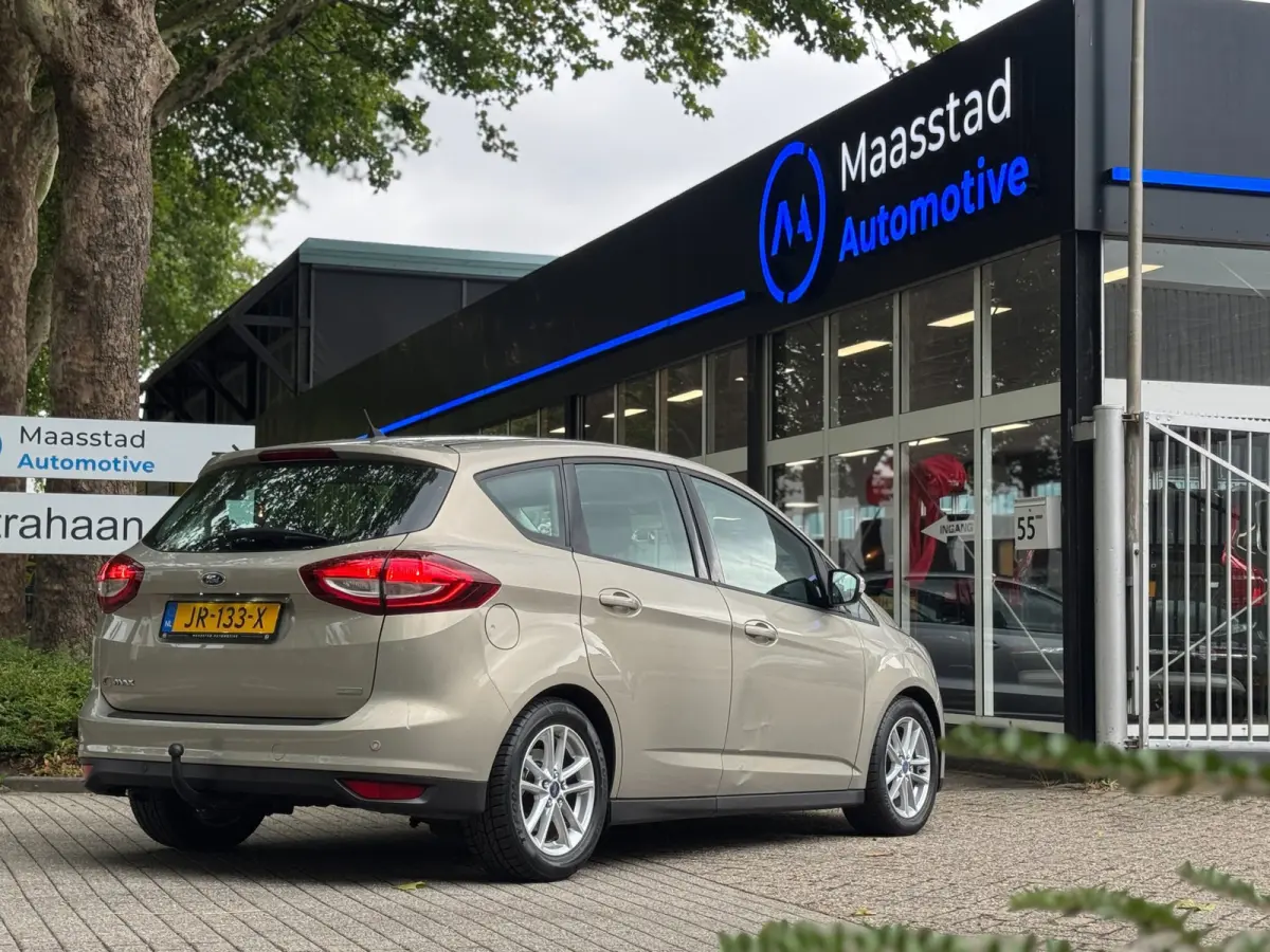1.0 Titanium Facelift Airco Cruise Luxe uitvoering NWE APK